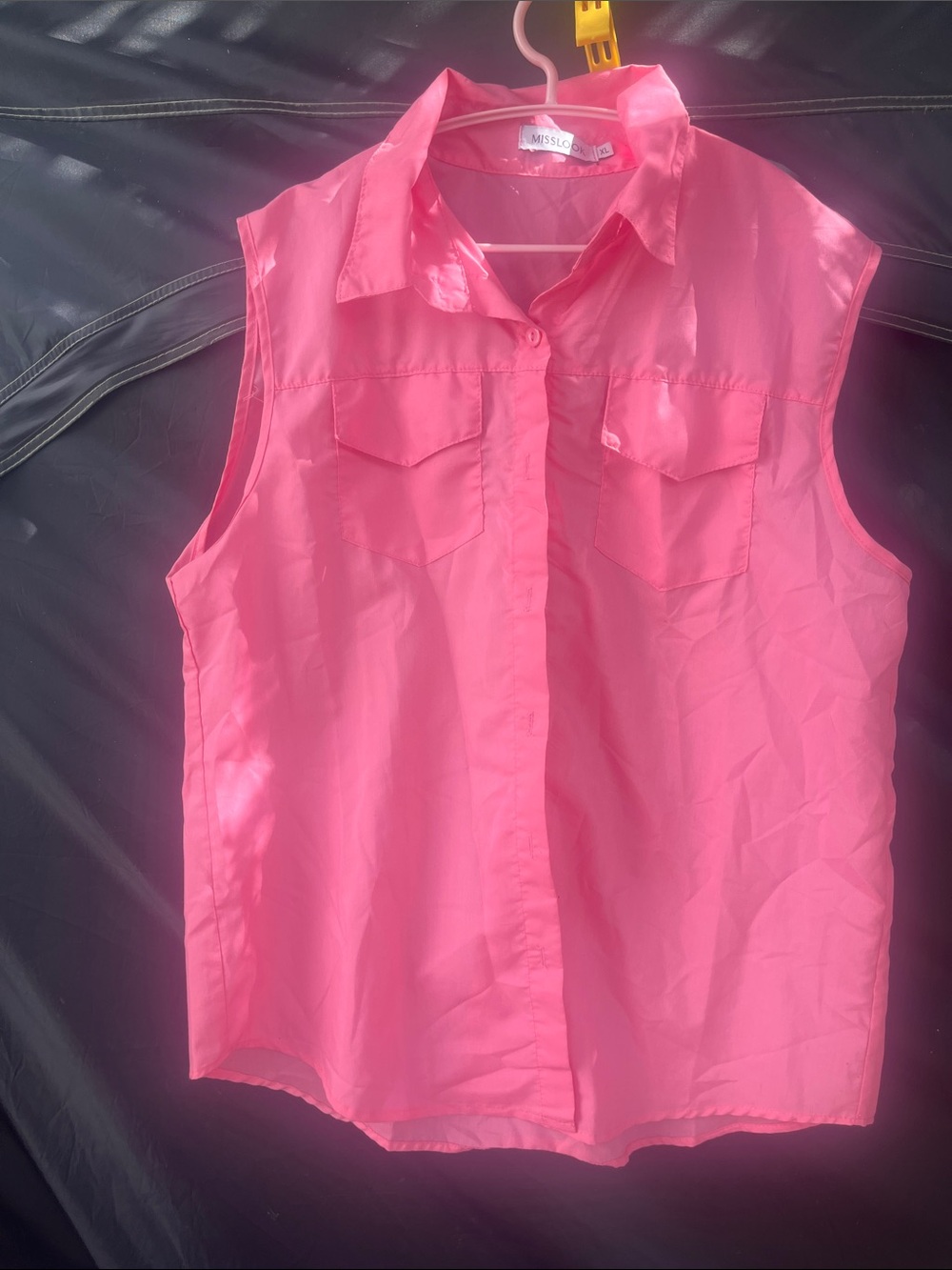 MISSLOOK Hot Pink Sleeveless Button-Down Shirt